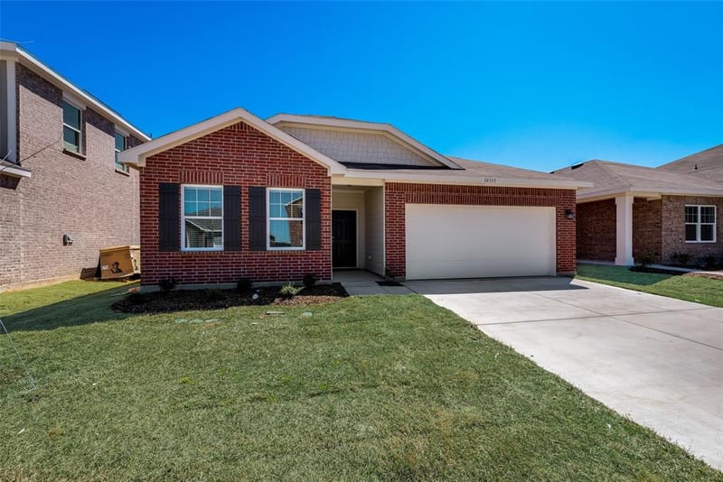 10313 Jameson Lane, Fort Worth TX 76036 - Photo 3
