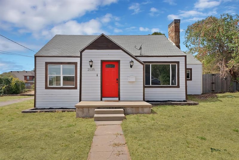 2035 Haltom Road, Haltom City TX 76117