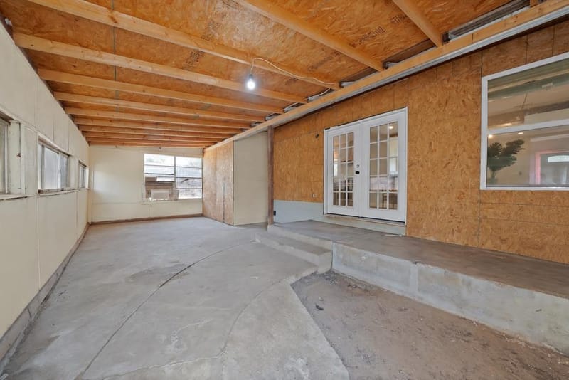 2035 Haltom Road, Haltom City TX 76117 - Photo 24