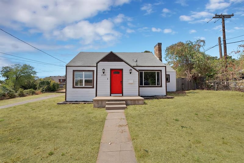 2035 Haltom Road, Haltom City TX 76117 - Photo 38