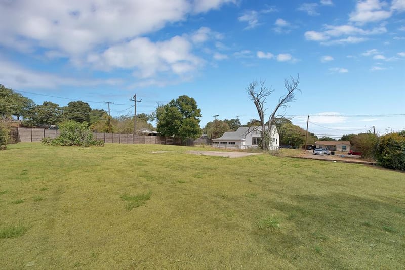 2035 Haltom Road, Haltom City TX 76117 - Photo 35