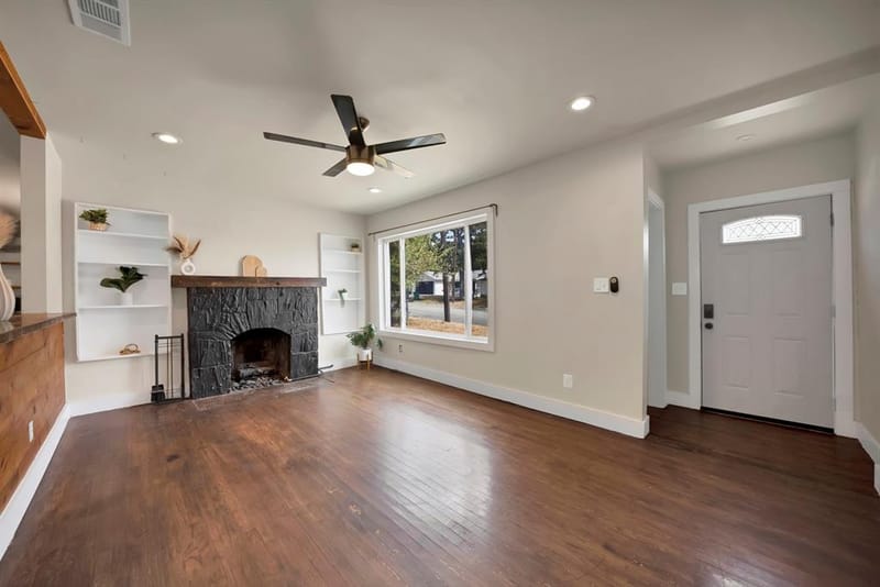 2035 Haltom Road, Haltom City TX 76117 - Photo 31