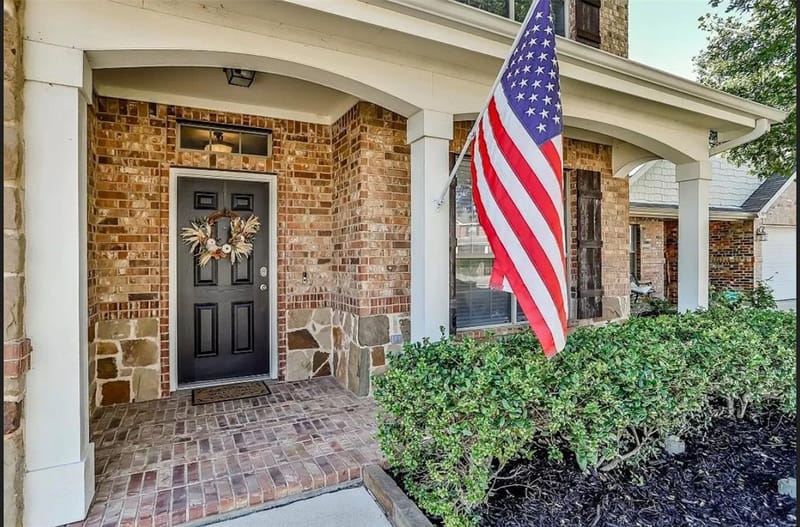 15712 Ringdove Court, Fort Worth TX 76262 - Photo 2
