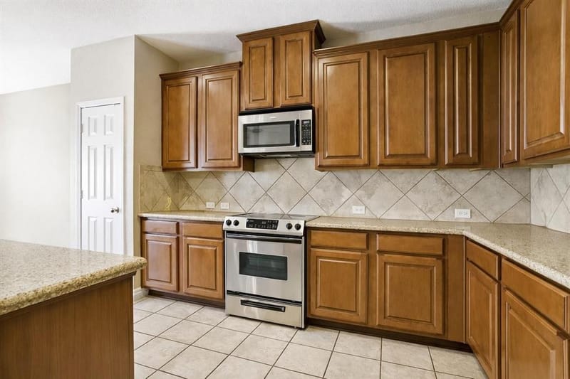 15712 Ringdove Court, Fort Worth TX 76262 - Photo 9