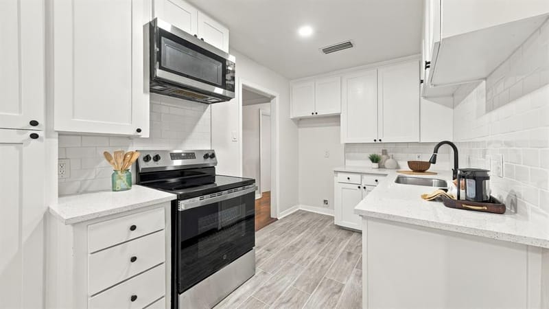 3525 Haltom Road, Haltom City TX 76117 - Photo 9