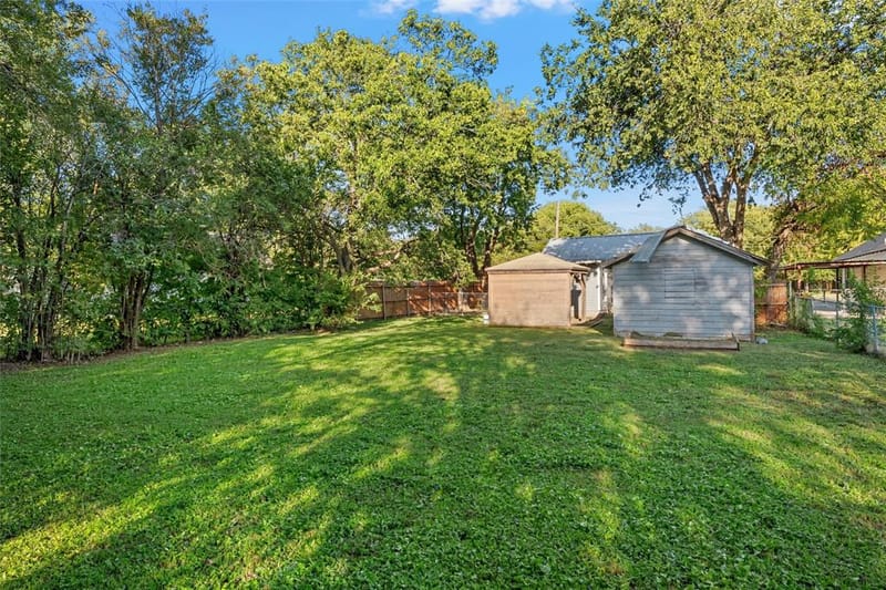2222 Speight Avenue, Waco TX 76706 - Photo 15