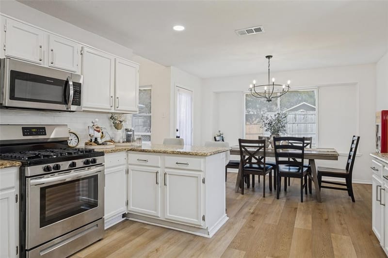 8205 Pacific Pearl Drive, Rowlett TX 75089 - Photo 17