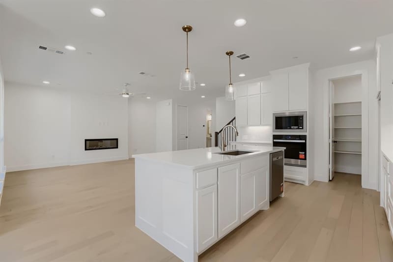 3133 Sir Judge Drive, Lewisville TX 75056 - Photo 12