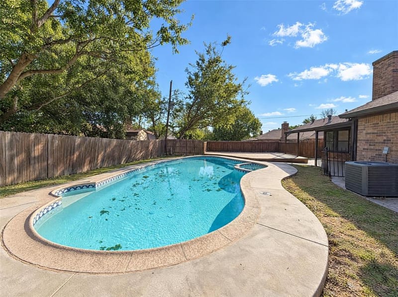 935 Thistle Ridge Lane, Arlington TX 76017 - Photo 16