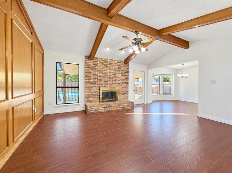 935 Thistle Ridge Lane, Arlington TX 76017 - Photo 3