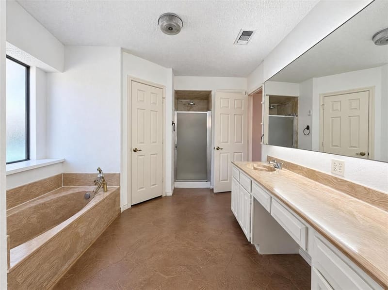935 Thistle Ridge Lane, Arlington TX 76017 - Photo 8