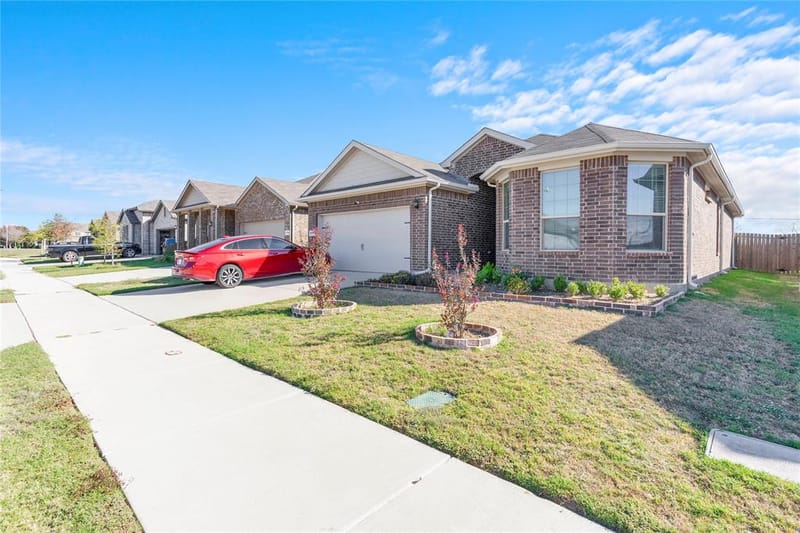 9714 Serviceberry, Crowley TX 76036 - Photo 2