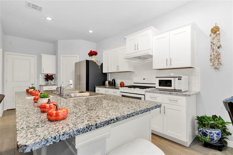 9714 Serviceberry, Crowley TX 76036 - Photo 10