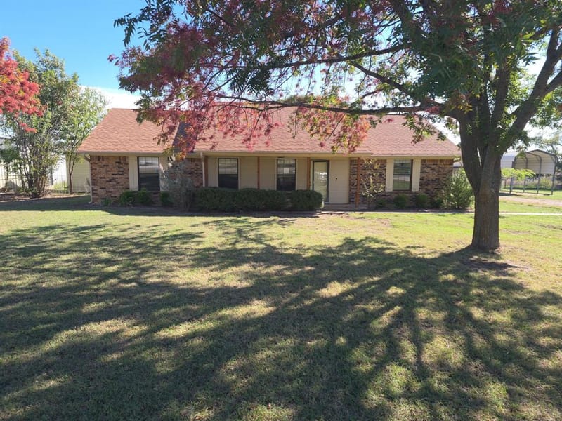 1117 Bradley Drive, Azle TX 76020 - Photo 2