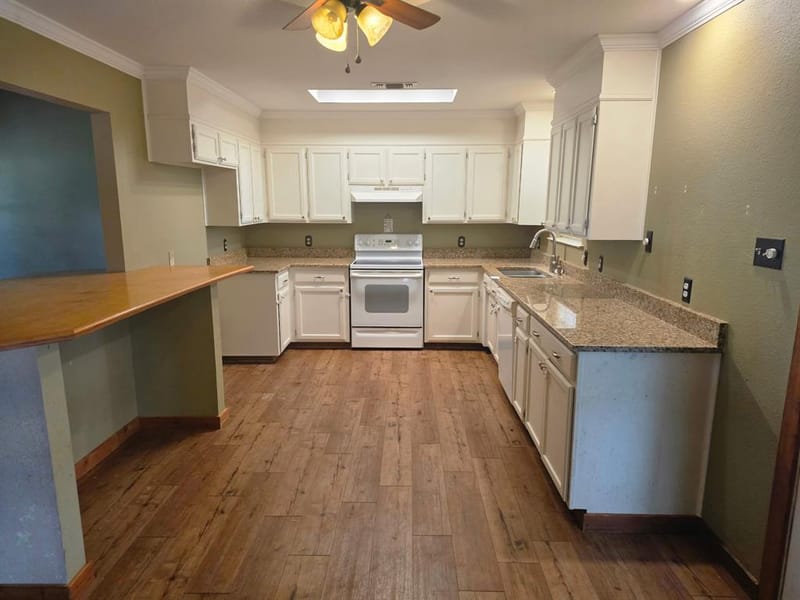 1117 Bradley Drive, Azle TX 76020 - Photo 15