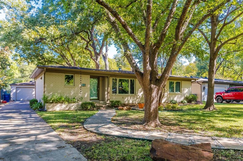 924 Sylvania Drive, Dallas TX 75218 - Photo 3