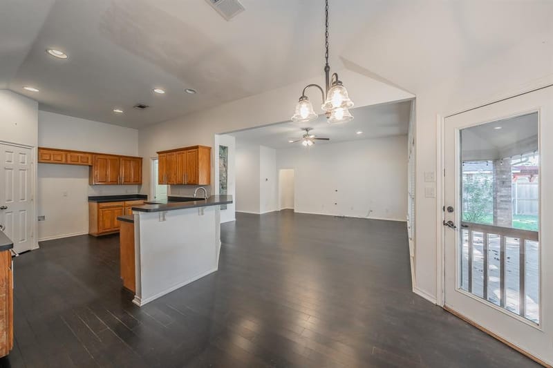 7924 Fox Chase Drive, Arlington TX 76001 - Photo 20