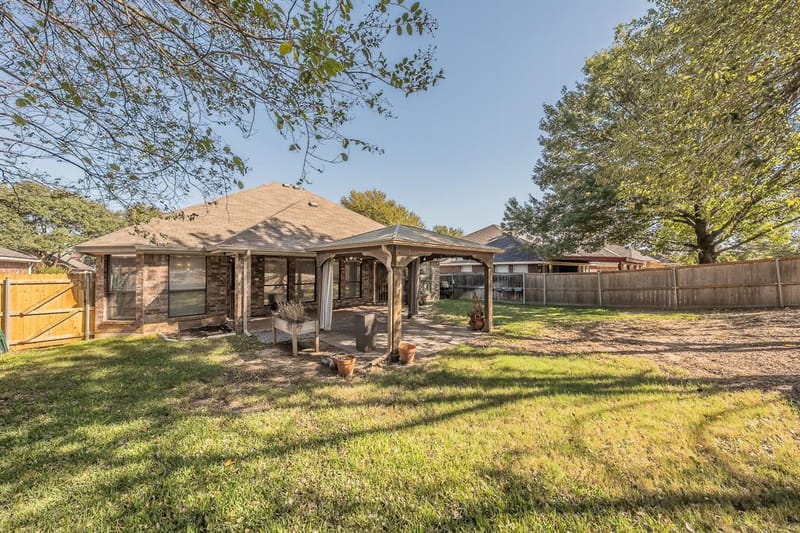 7924 Fox Chase Drive, Arlington TX 76001 - Photo 38