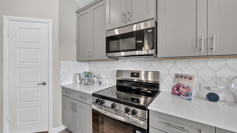 1430 CANTERBURY Trail, DeSoto TX 75115 - Photo 6