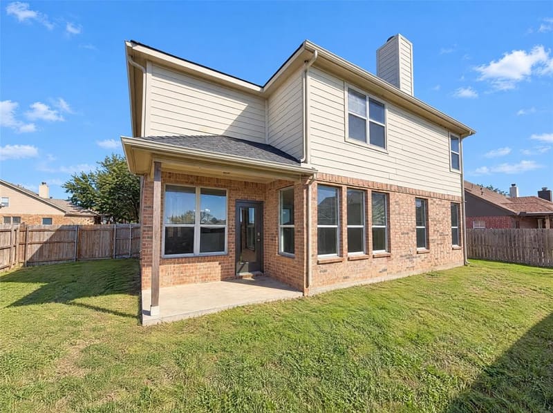 1476 Park Crest Drive, Crowley TX 76036 - Photo 5