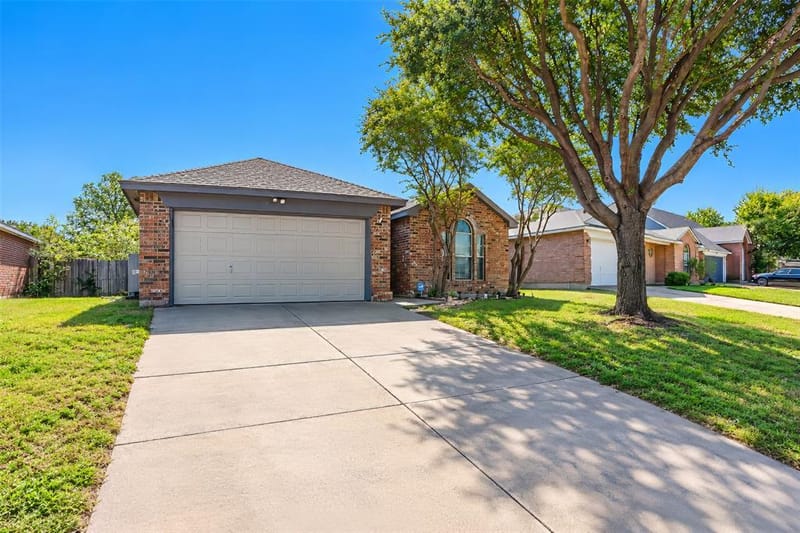 417 Candlestick Trail, Saginaw TX 76179 - Photo 34