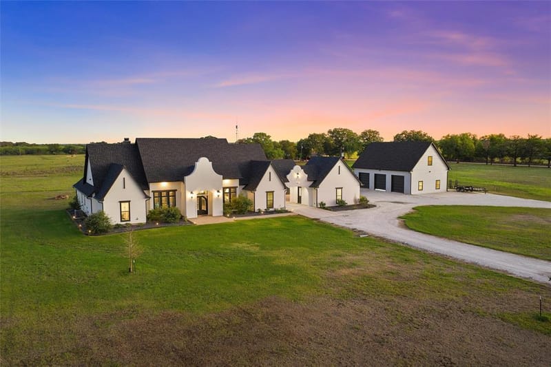 124 Private Road 3666, China Spring TX 76633