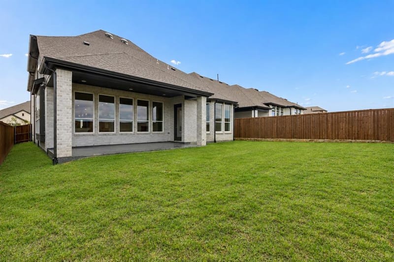 1729 Boxwood Row Drive, Aubrey TX 76227 - Photo 32