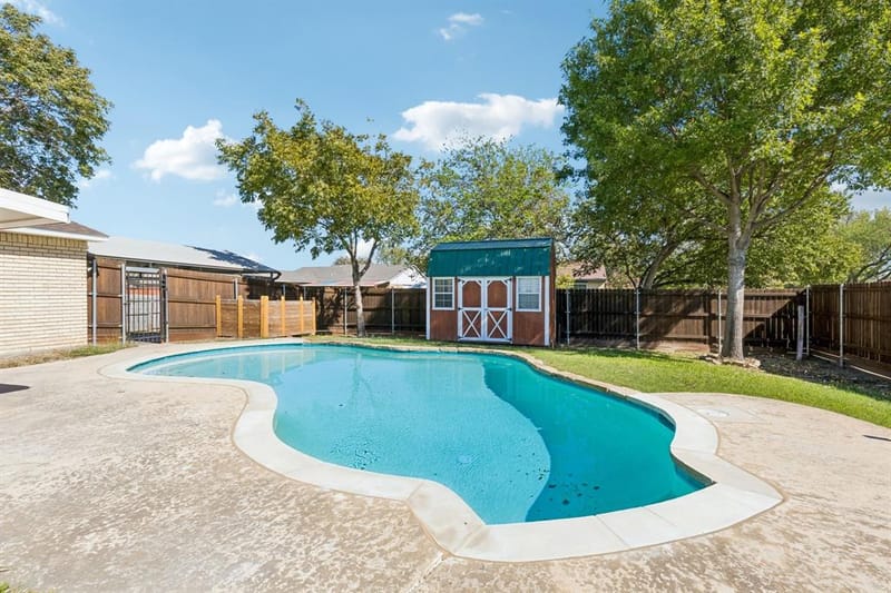 1902 Edna Smith Drive, Garland TX 75040 - Photo 27