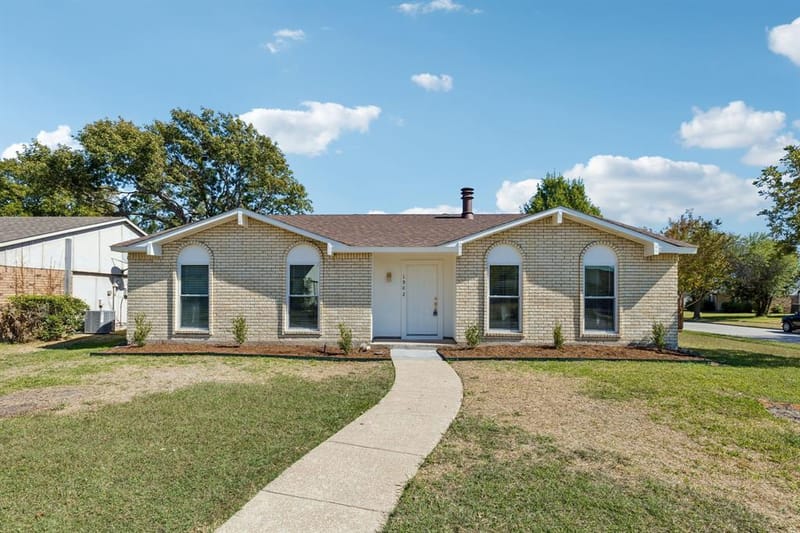1902 Edna Smith Drive, Garland TX 75040