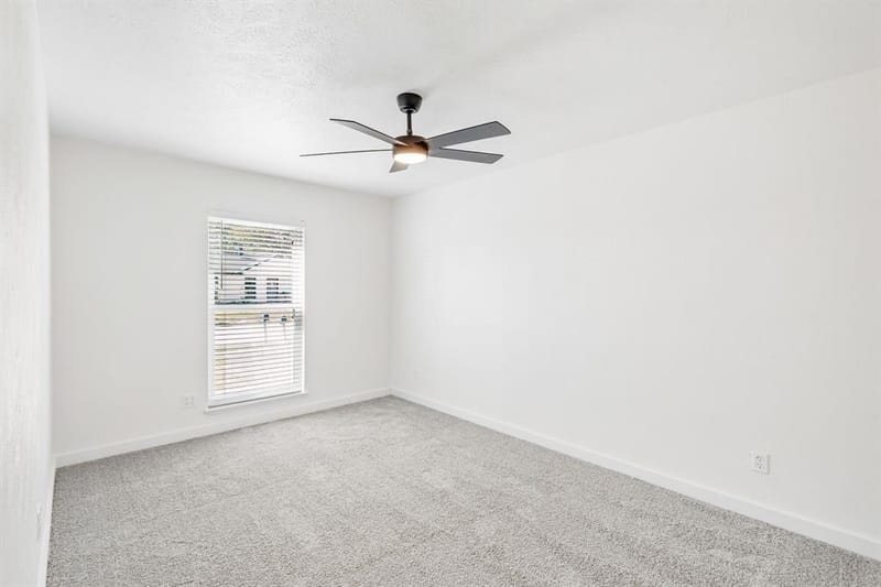 1902 Edna Smith Drive, Garland TX 75040 - Photo 20