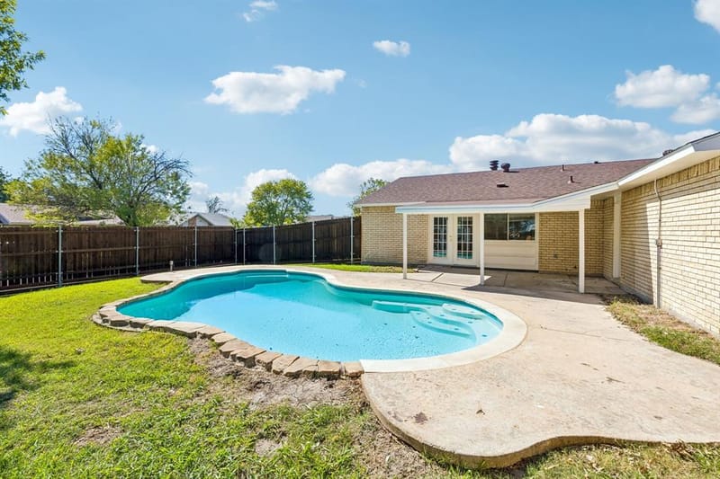 1902 Edna Smith Drive, Garland TX 75040 - Photo 29