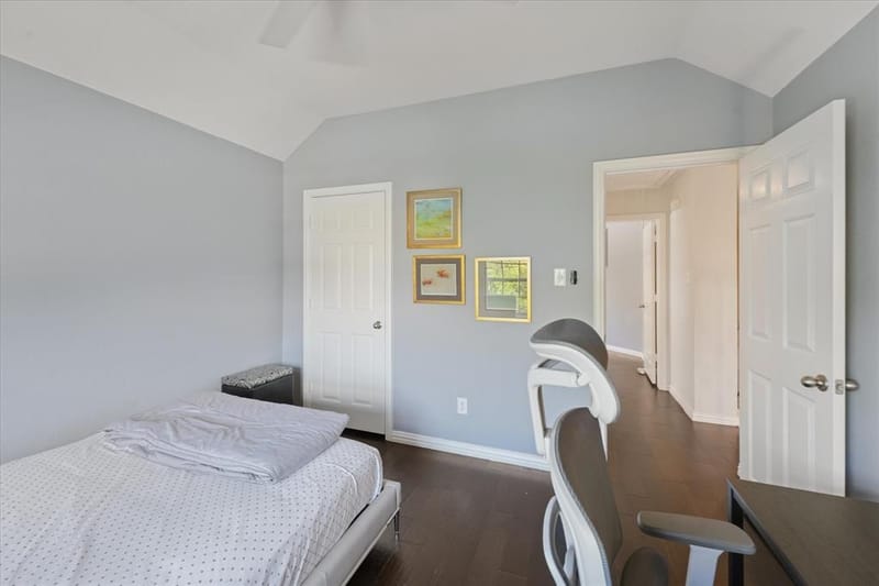 10404 Mateo Trail, Irving TX 75063 - Photo 17