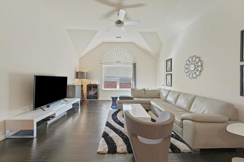 10404 Mateo Trail, Irving TX 75063 - Photo 14