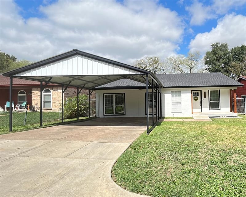 8128 Richard St, White Settlement TX 76108