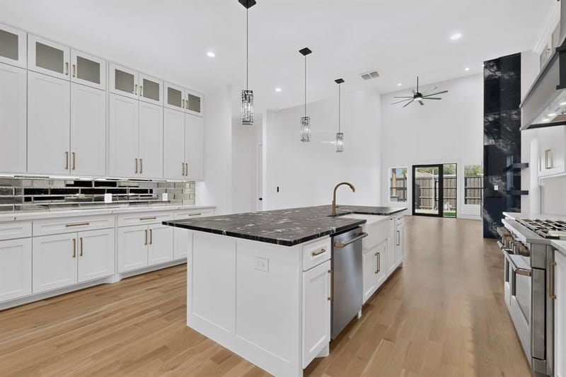 7503 Robin Road, Dallas TX 75209 - Photo 11