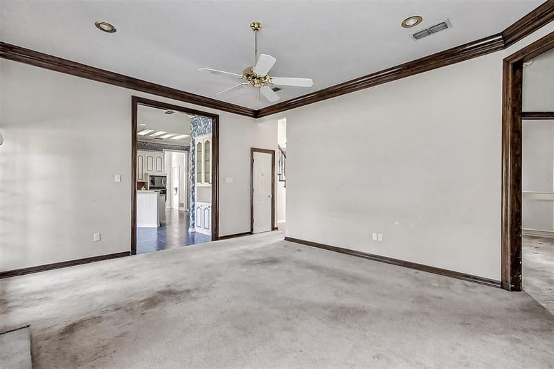 6 Grant Place, Pantego TX 76013 - Photo 20