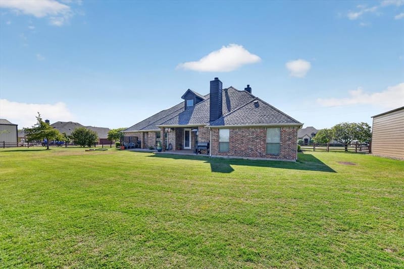 12720 Helen Road, Justin TX 76247 - Photo 36