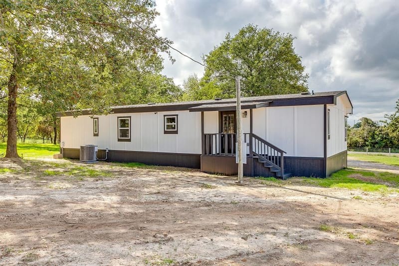 190 Salt Creek Road, Springtown TX 76082 - Photo 23