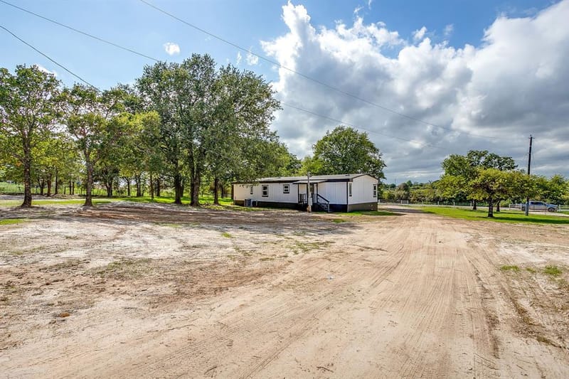 190 Salt Creek Road, Springtown TX 76082 - Photo 21