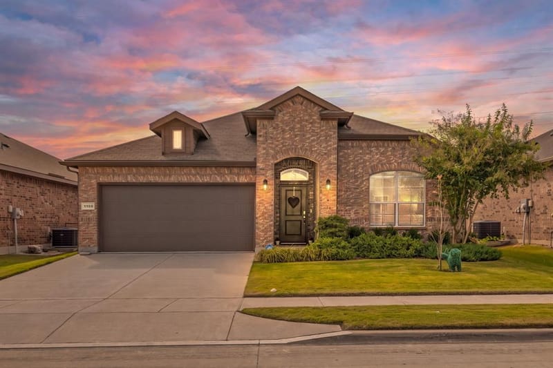 1108 Nelson Place, Fort Worth TX 76028