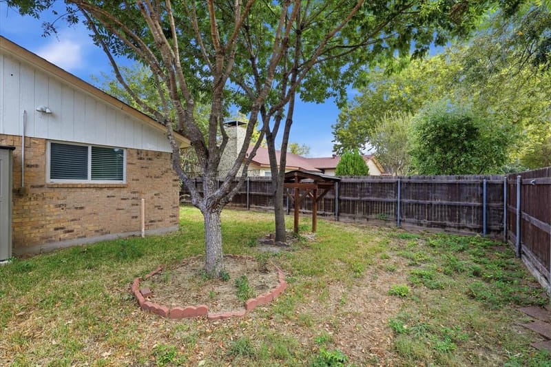 2906 Hazelwood Drive, Garland TX 75044 - Photo 31