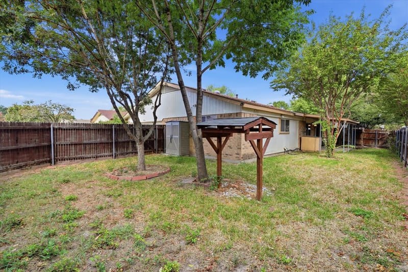 2906 Hazelwood Drive, Garland TX 75044 - Photo 29