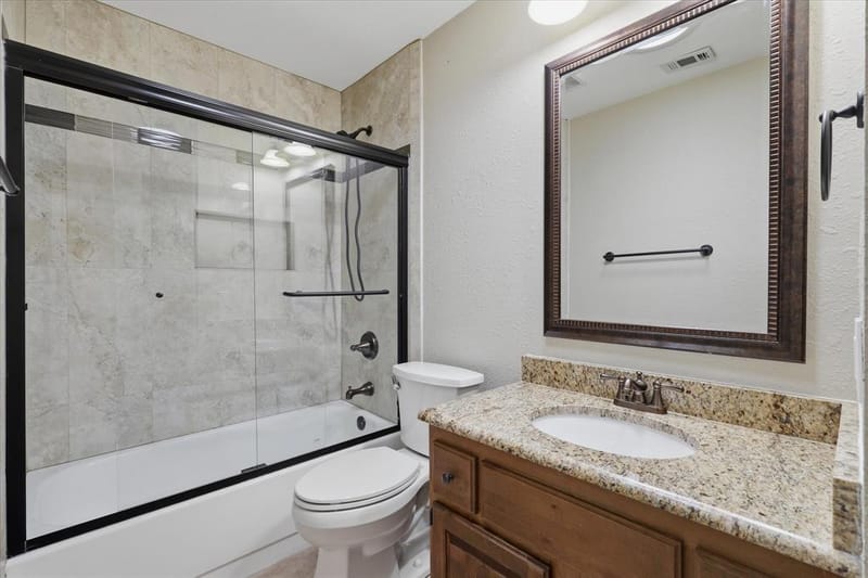 2906 Hazelwood Drive, Garland TX 75044 - Photo 25