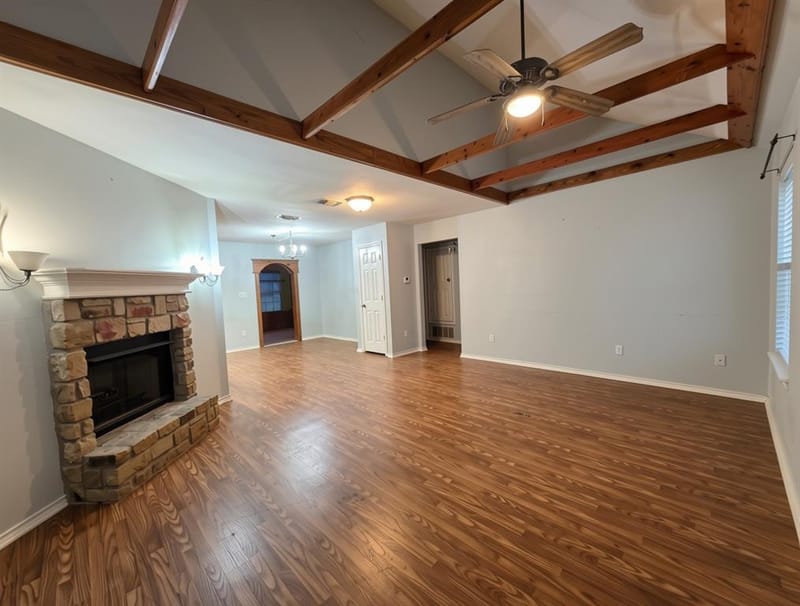 109 Live Oak Road, Springtown TX 76082 - Photo 6