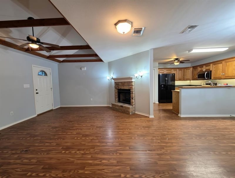109 Live Oak Road, Springtown TX 76082 - Photo 7