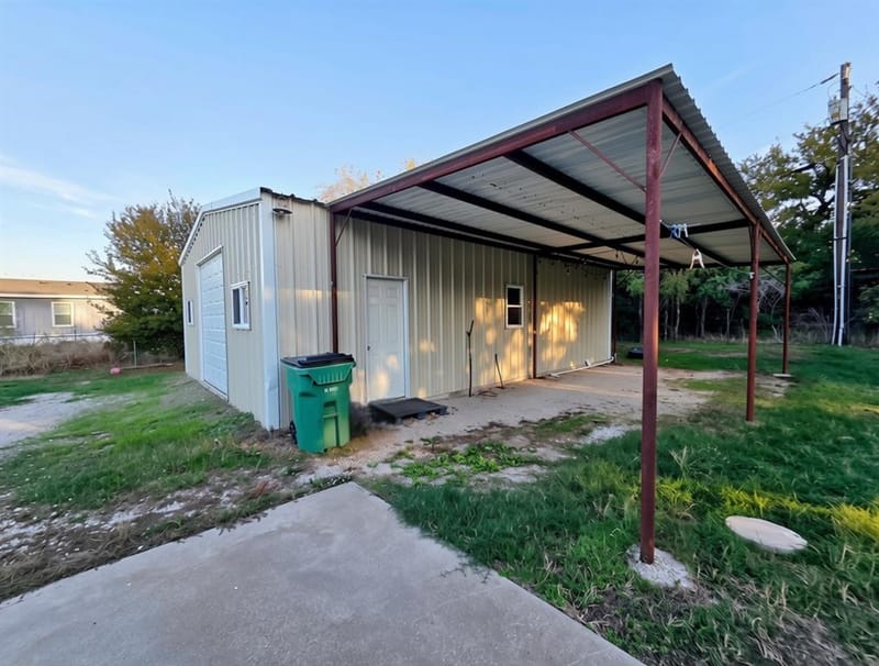109 Live Oak Road, Springtown TX 76082 - Photo 20