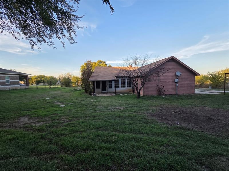 109 Live Oak Road, Springtown TX 76082 - Photo 19