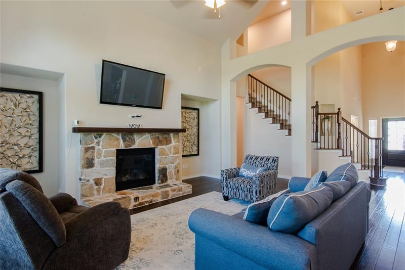 5301 Hidden Creek Road, Garland TX 75043 - Photo 6