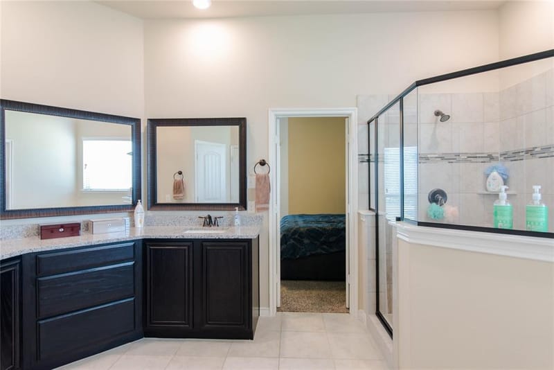 5301 Hidden Creek Road, Garland TX 75043 - Photo 10