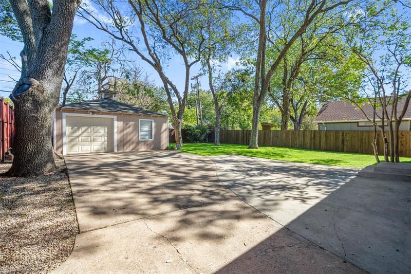 6439 Fisher Road, Dallas TX 75214 - Photo 19